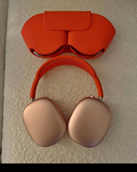 AirPods Max Red